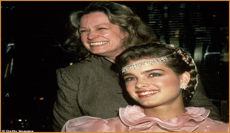 Laura Linney And Brooke Shields Friendship Over The Years